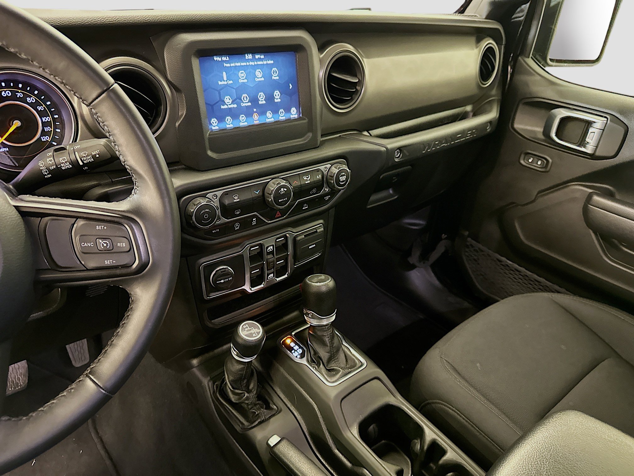 Used 2022 Jeep Wrangler Sport S AWD/4WD image 25