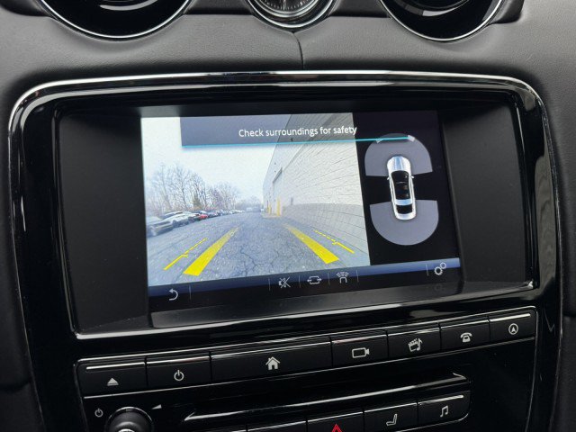 Used 2017 Jaguar XJ L Portfolio image 39