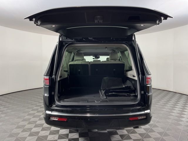 Used 2024 Jeep Wagoneer L Series II w/ Flexible Seating Group image 51