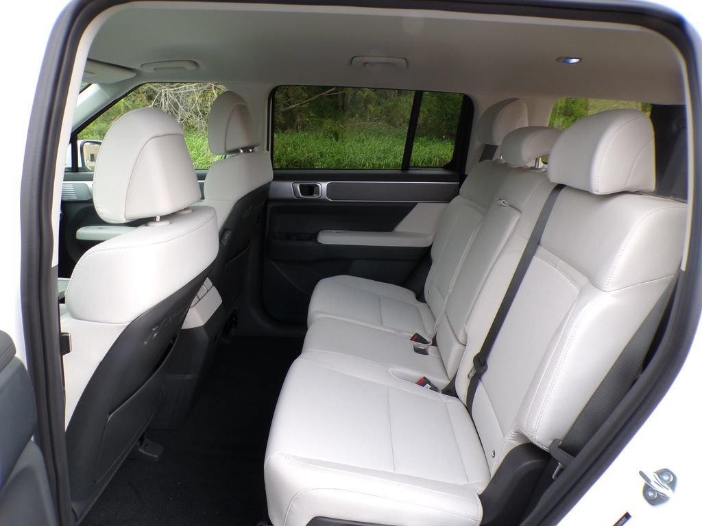New 2026 Hyundai Santa Fe SE AWD/4WD image 17