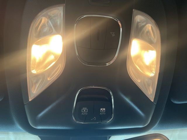 New 2025 Jeep Compass Limited w/ Sun & Sound Group image 15