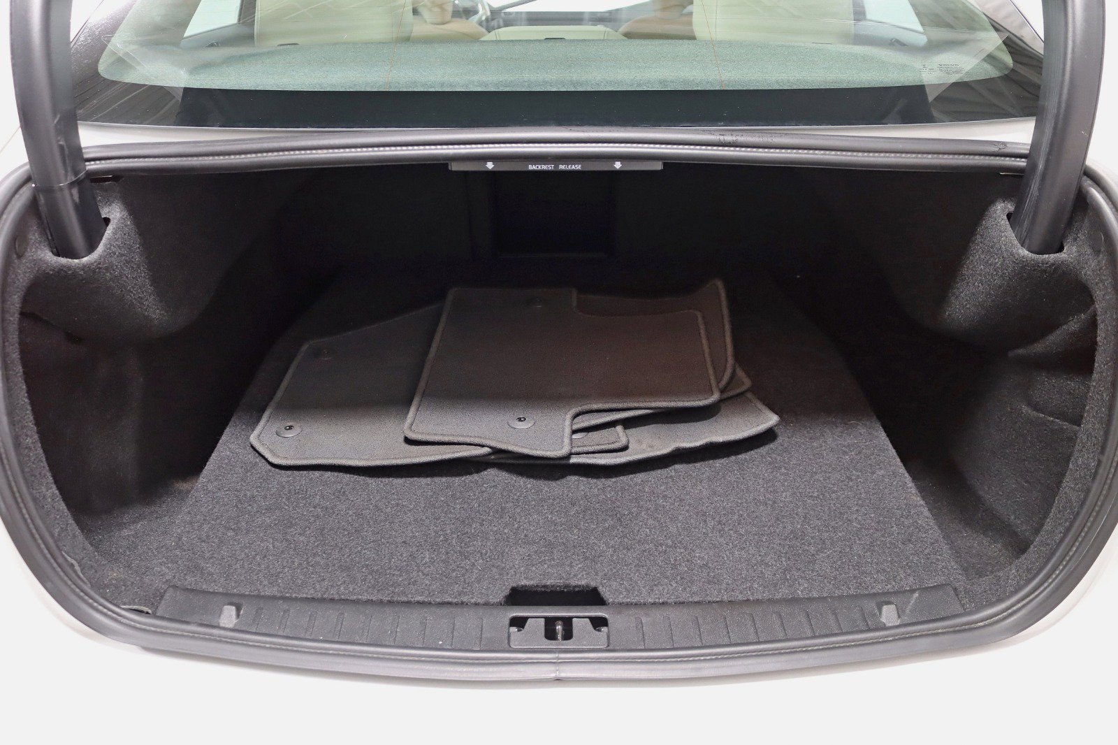 Used 2016 Volvo S60 T5 Premier FWD image 35
