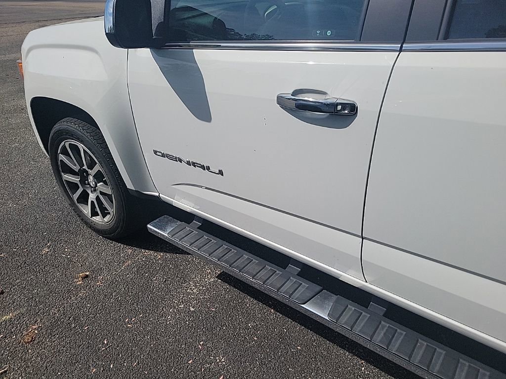Used 2022 GMC Canyon Denali image 20