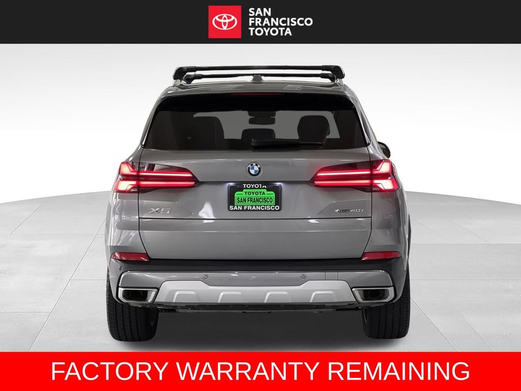 Used 2025 BMW X5 xDrive40i w/ Premium Package AWD/4WD image 4