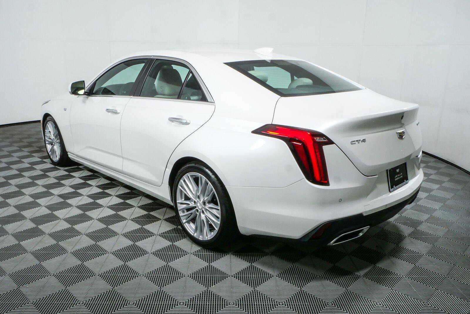 Used 2021 Cadillac CT4 Premium Luxury RWD image 29