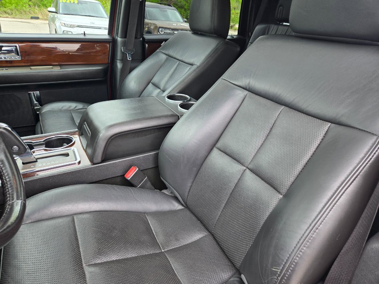Used 2013 Lincoln Navigator 4WD w/ HD Trailer Tow Pkg image 23