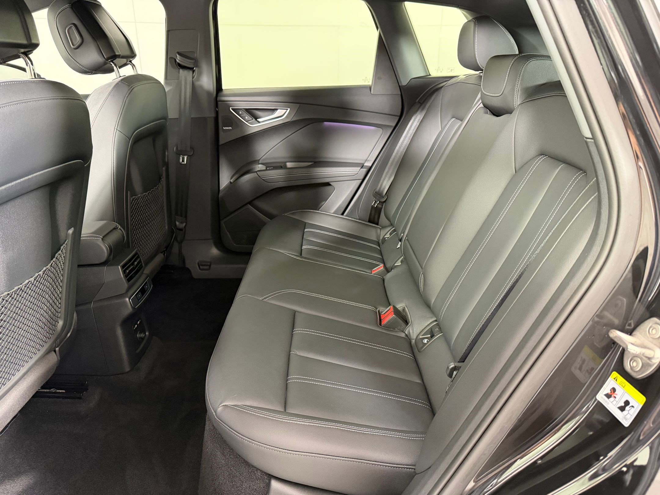 Used 2025 Audi Q4 e-tron Premium Plus image 14