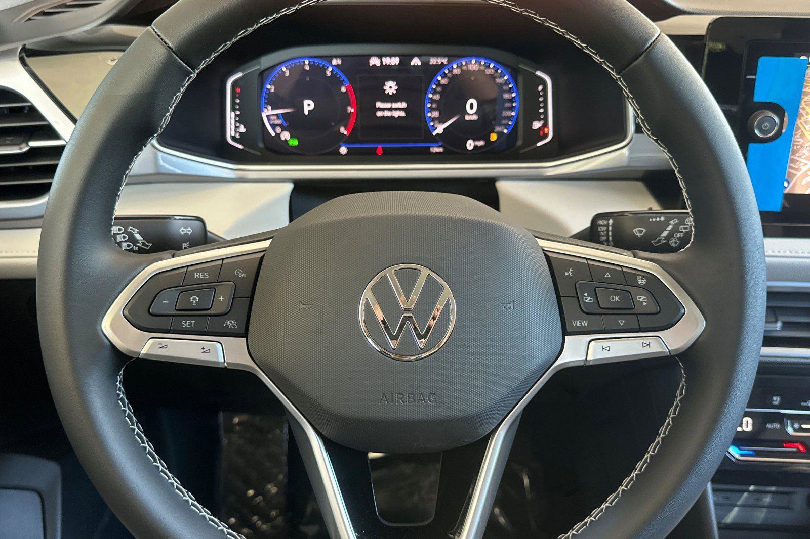 New 2025 Volkswagen Taos SEL image 23