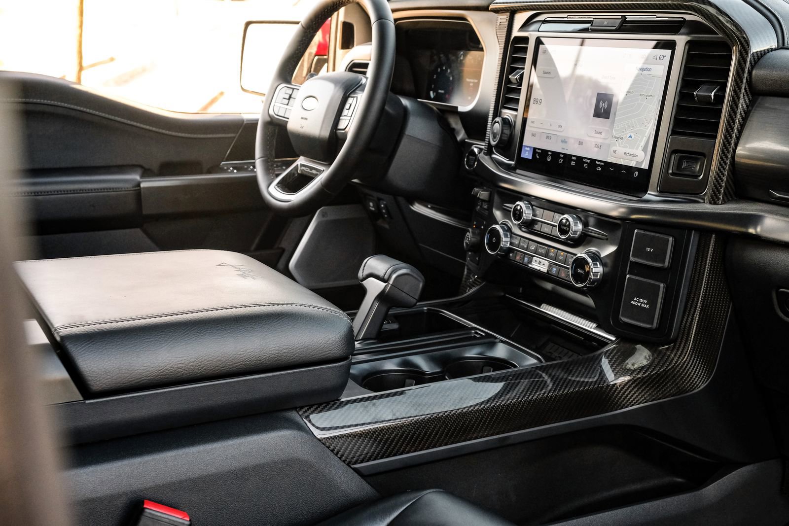 Used 2025 Ford F150 Lariat w/ Equipment Group 502A High image 23