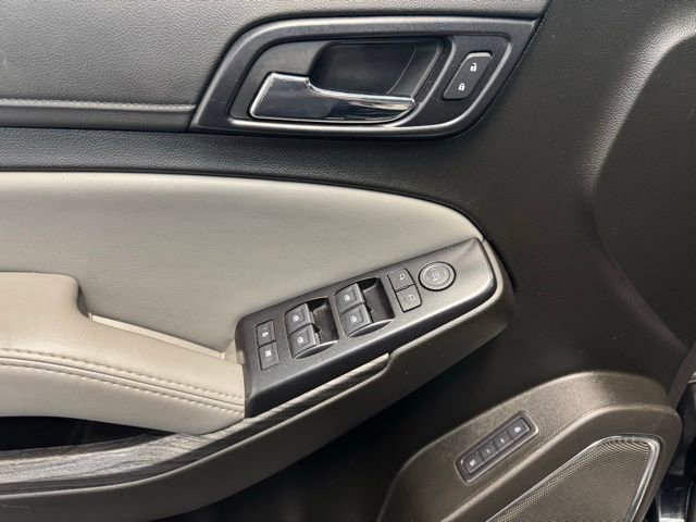 Used 2019 Chevrolet Tahoe LT w/ RST Edition AWD/4WD image 12