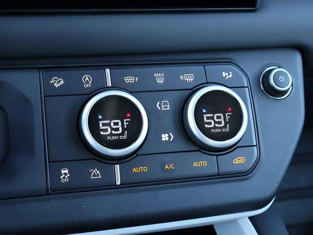 New 2025 Land Rover Defender 110 S image 26