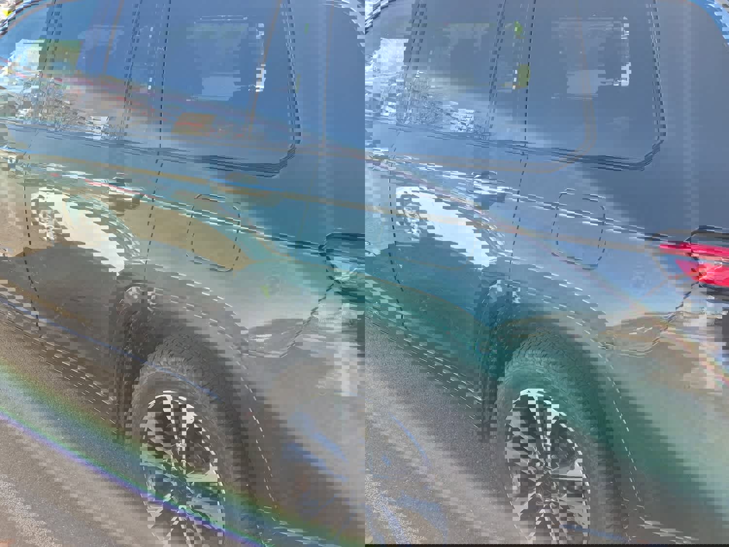 Used 2022 Jeep Grand Cherokee L Overland w/ Advanced Protech Group III image 5