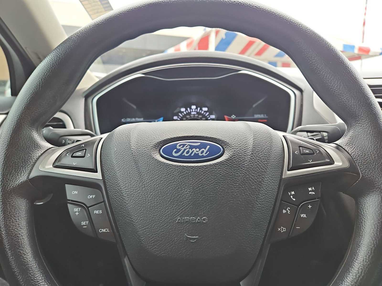 Used 2019 Ford Fusion SE image 22
