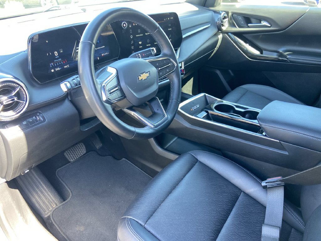Used 2025 Chevrolet Equinox LT w/ Convenience Package II AWD/4WD image 6