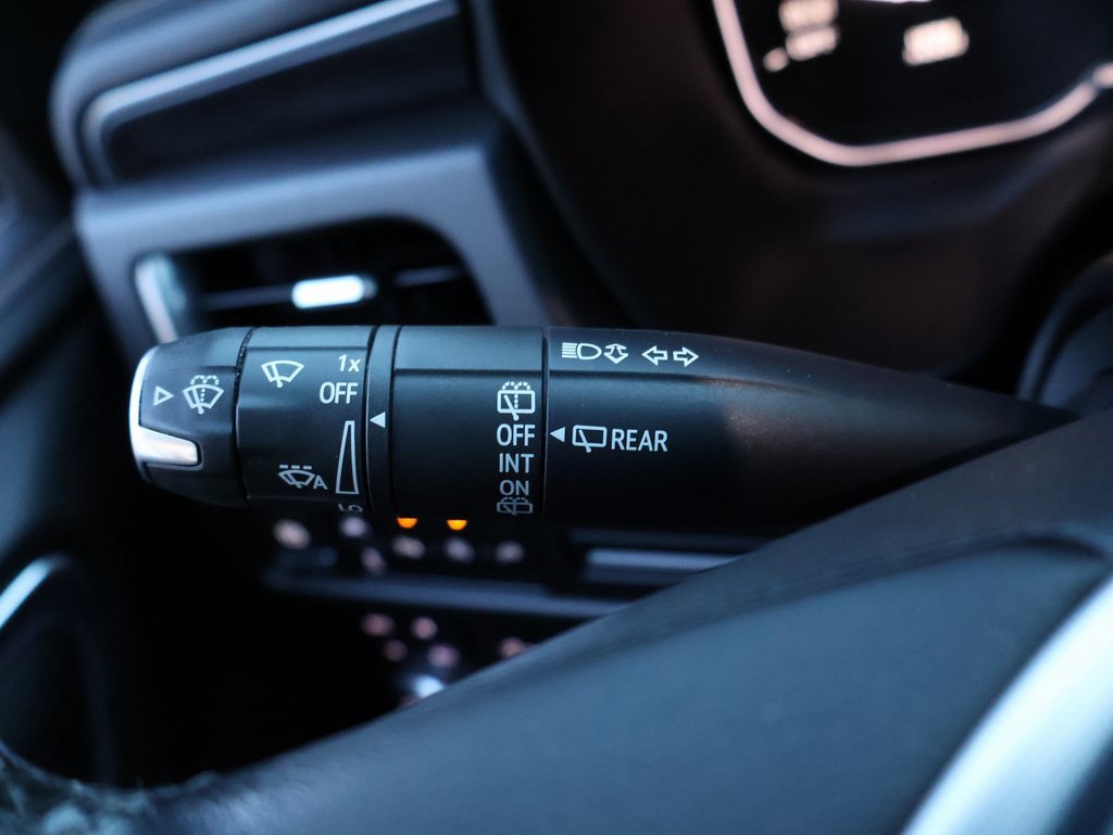 Used 2021 GMC Yukon SLT image 42