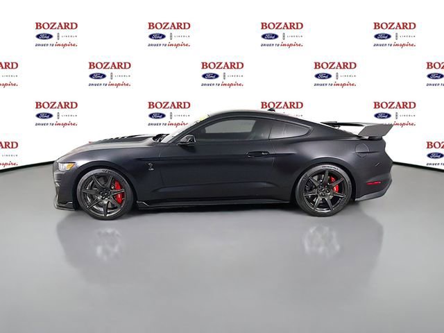 Used 2022 Ford Mustang Shelby GT500 w/ Carbon Fiber Track Pack RWD image 5