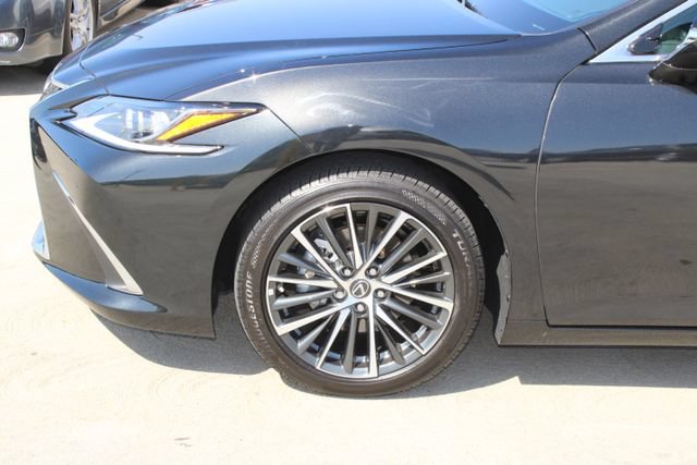 Certified 2025 Lexus ES 350 w/ Premium Package FWD image 4