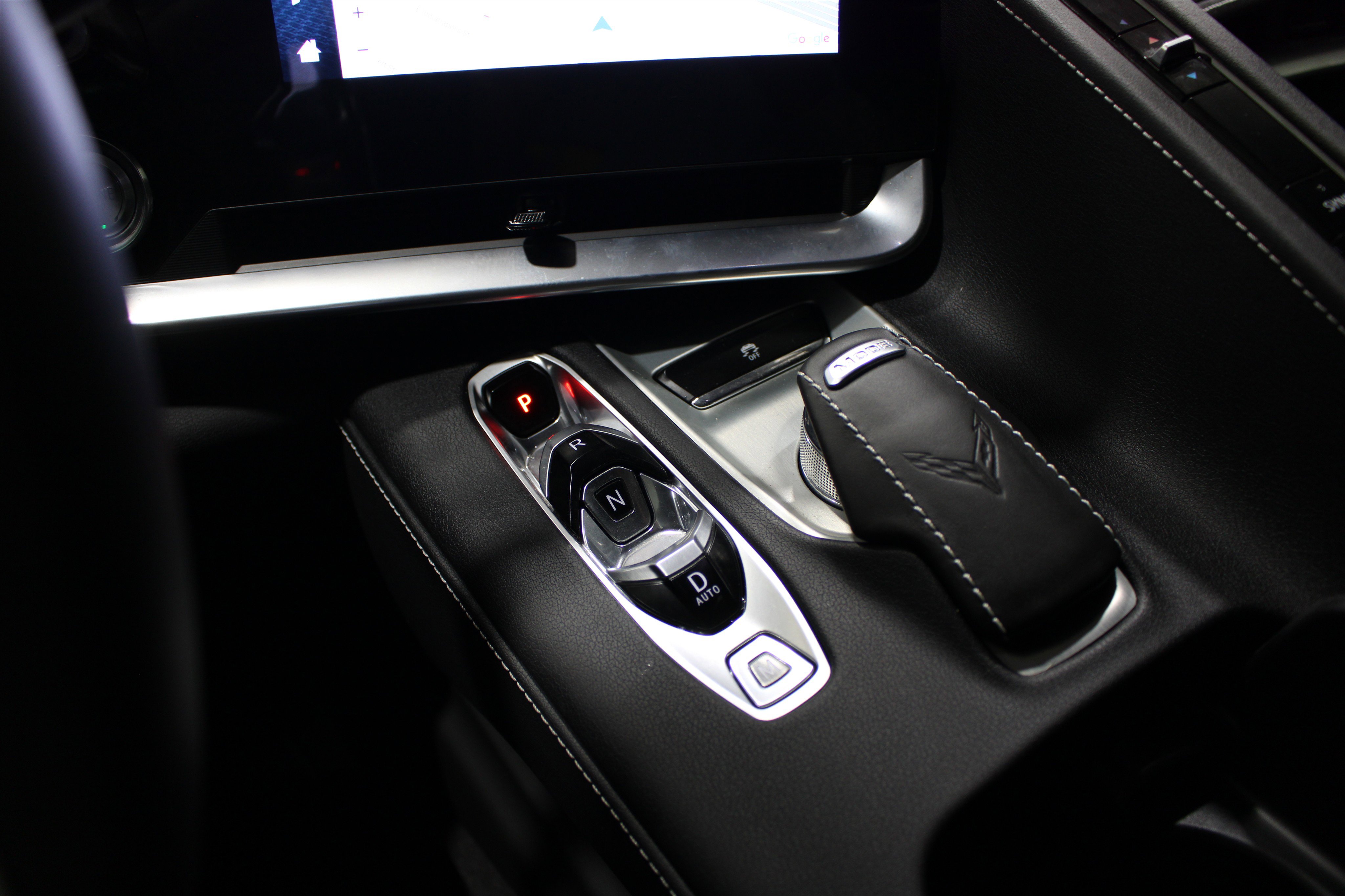 Used 2024 Chevrolet Corvette Stingray Coupe w/ Z51 Performance Package RWD image 19