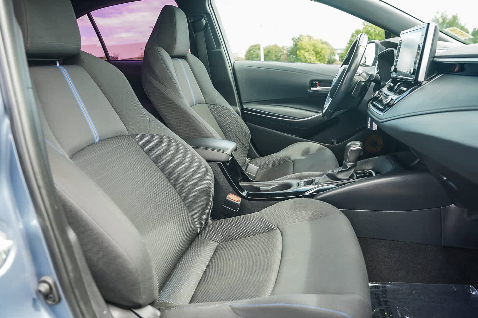 Used 2020 Toyota Corolla SE image 16