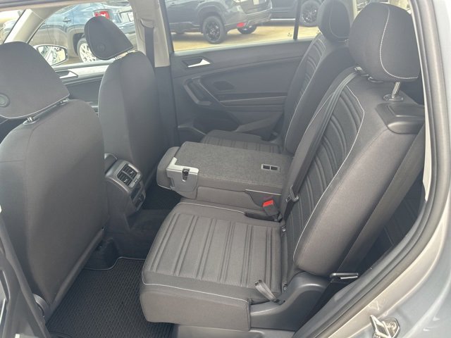 Used 2024 Volkswagen Tiguan S image 33