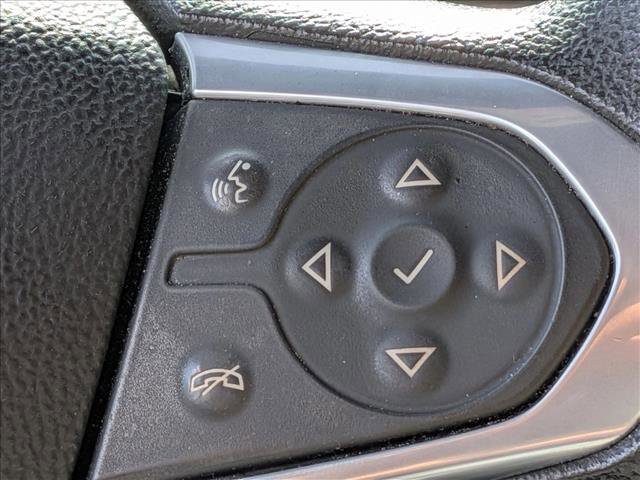 Used 2023 Chevrolet Traverse LS FWD image 5