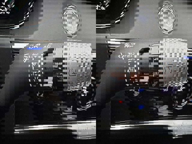 Used 2023 Genesis GV70 2.5T w/ Sport Prestige Package image 34