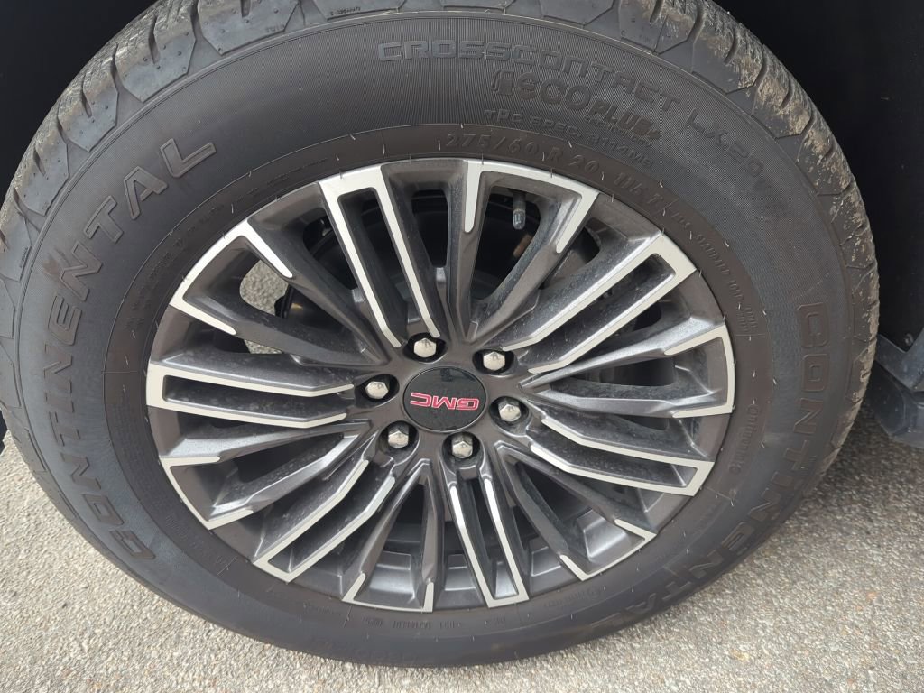 Used 2025 GMC Yukon Elevation w/ LPO, Elevation Black Package image 9