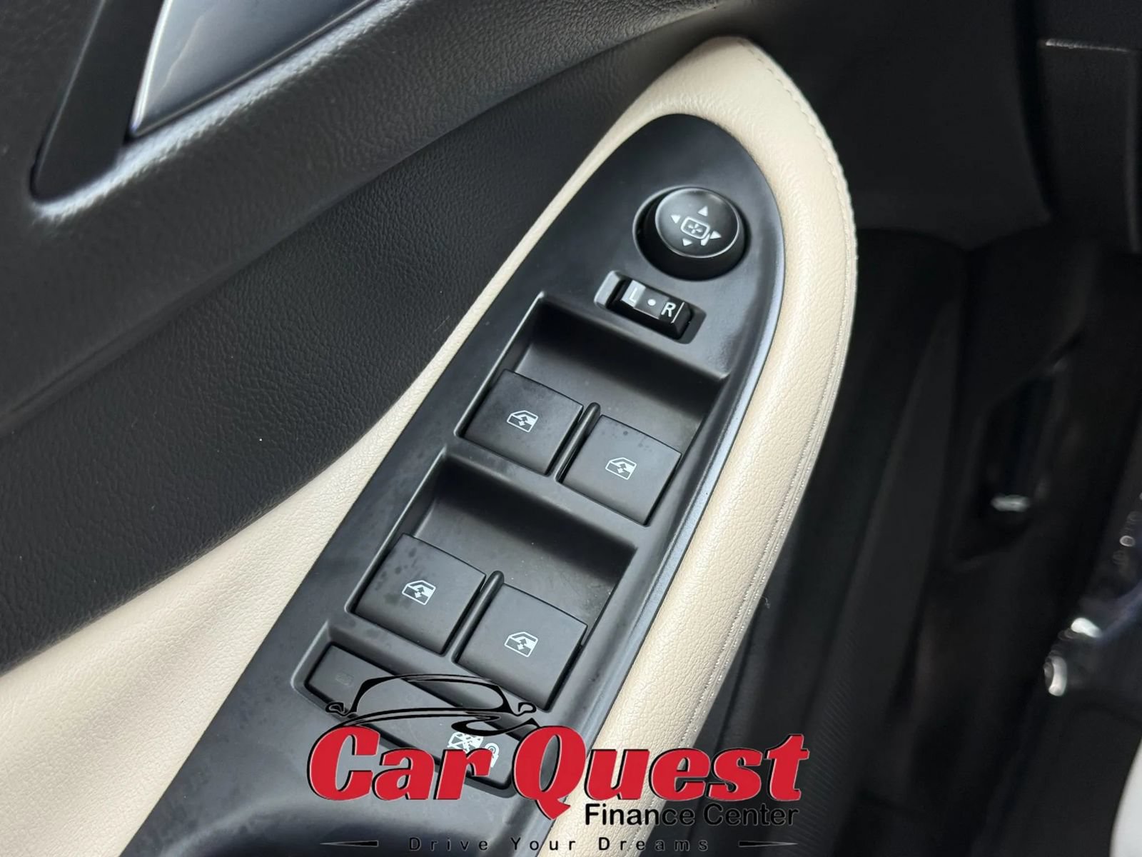 Used 2020 Buick Envision Preferred FWD image 31