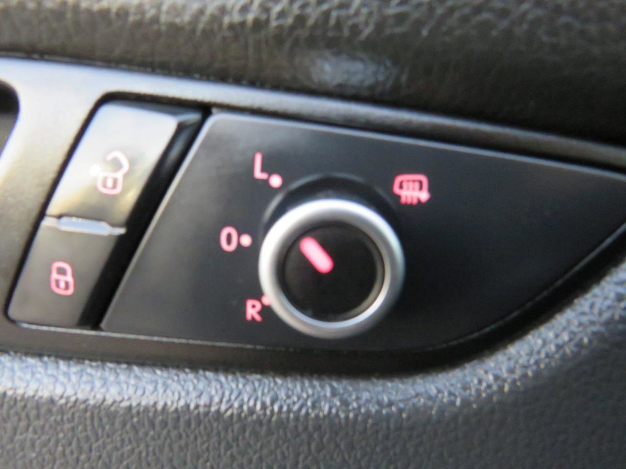 Used 2014 Volkswagen Passat TDI SEL Premium FWD image 15