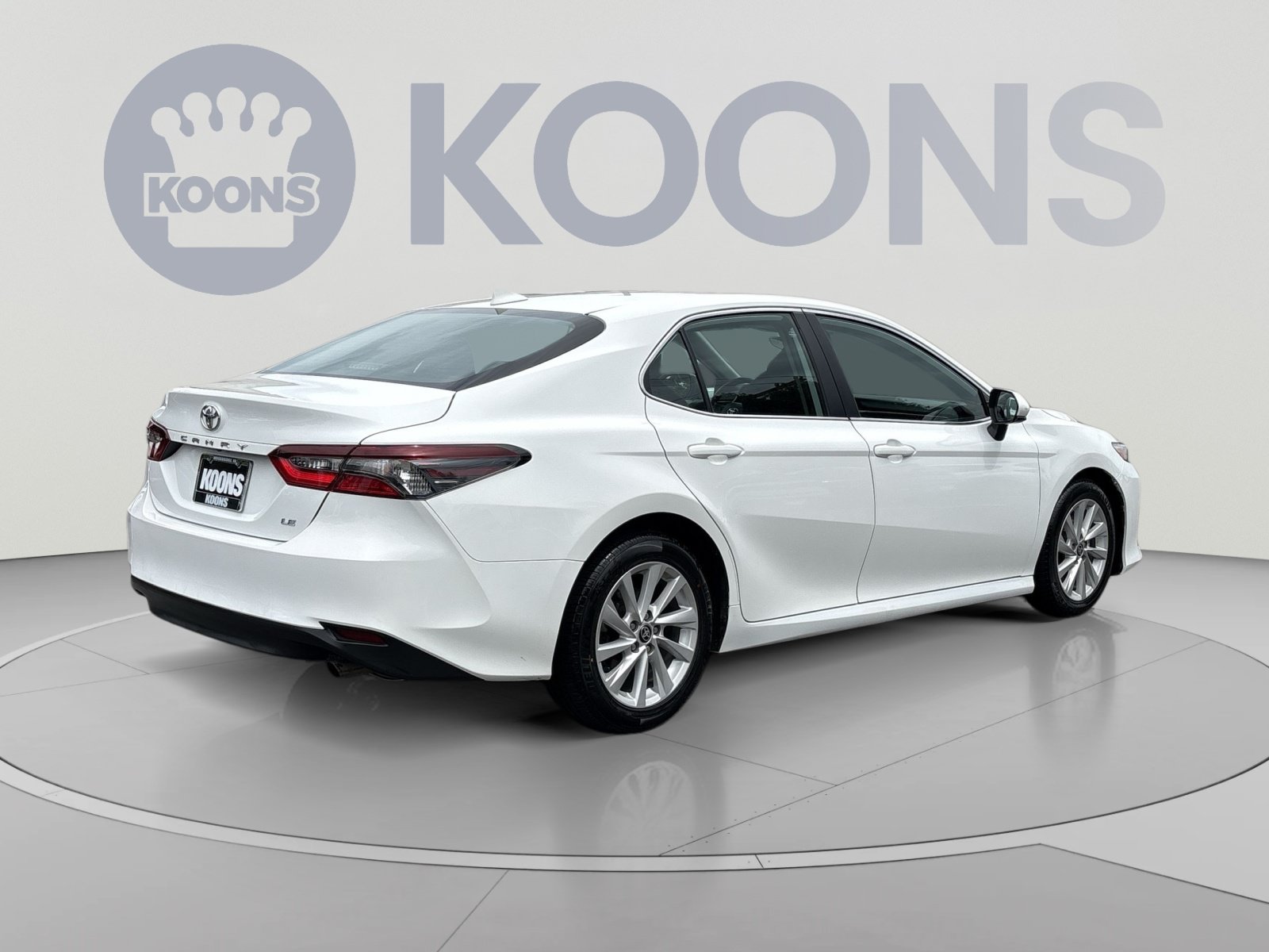 Used 2024 Toyota Camry LE FWD image 7