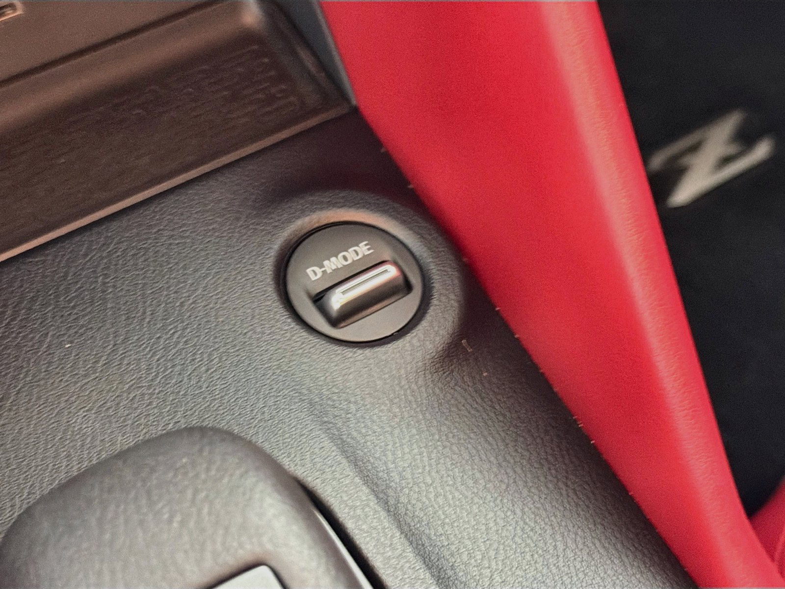 Used 2024 Nissan Z Performance w/ Floor Mat Package RWD image 18