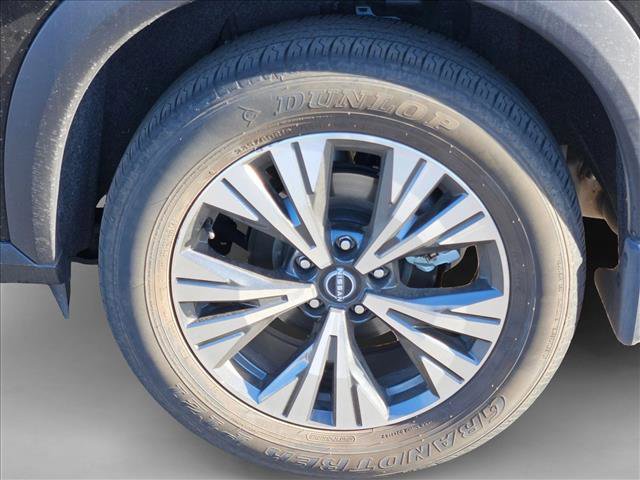 Certified 2023 Nissan Rogue SV image 14