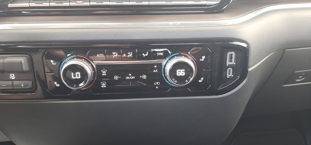 Used 2025 GMC Sierra 1500 SLT image 31