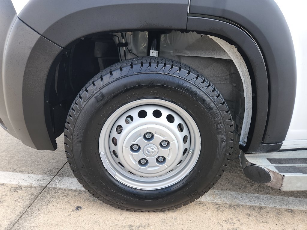 Used 2025 RAM ProMaster 2500 w/ U-Haul Equipment Group FWD image 33