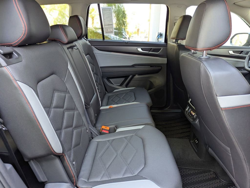 New 2026 Volkswagen Atlas Peak Edition image 20