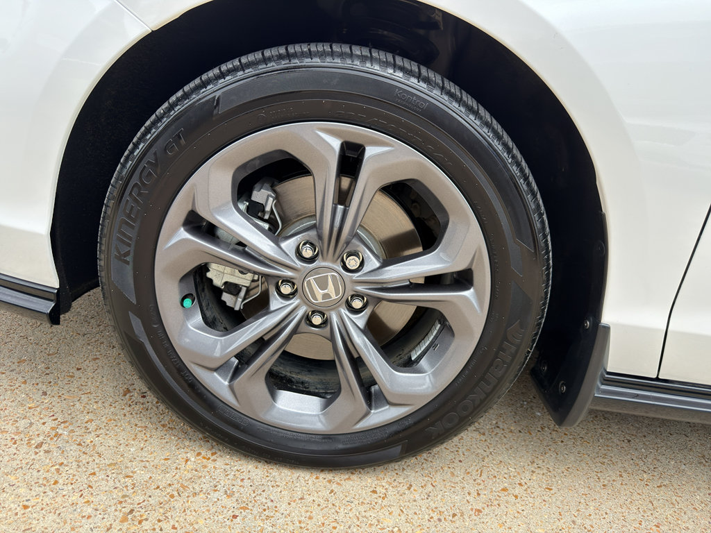 Used 2025 Honda Accord EX-L image 9