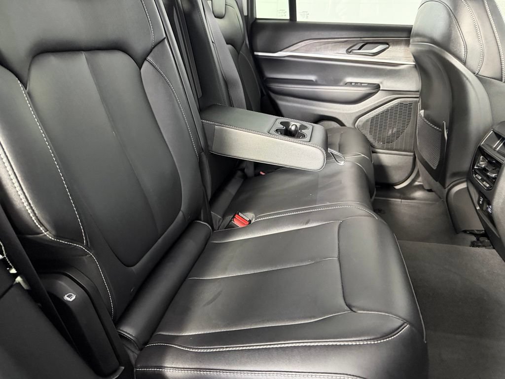 Certified 2023 Jeep Grand Cherokee Limited AWD/4WD image 21