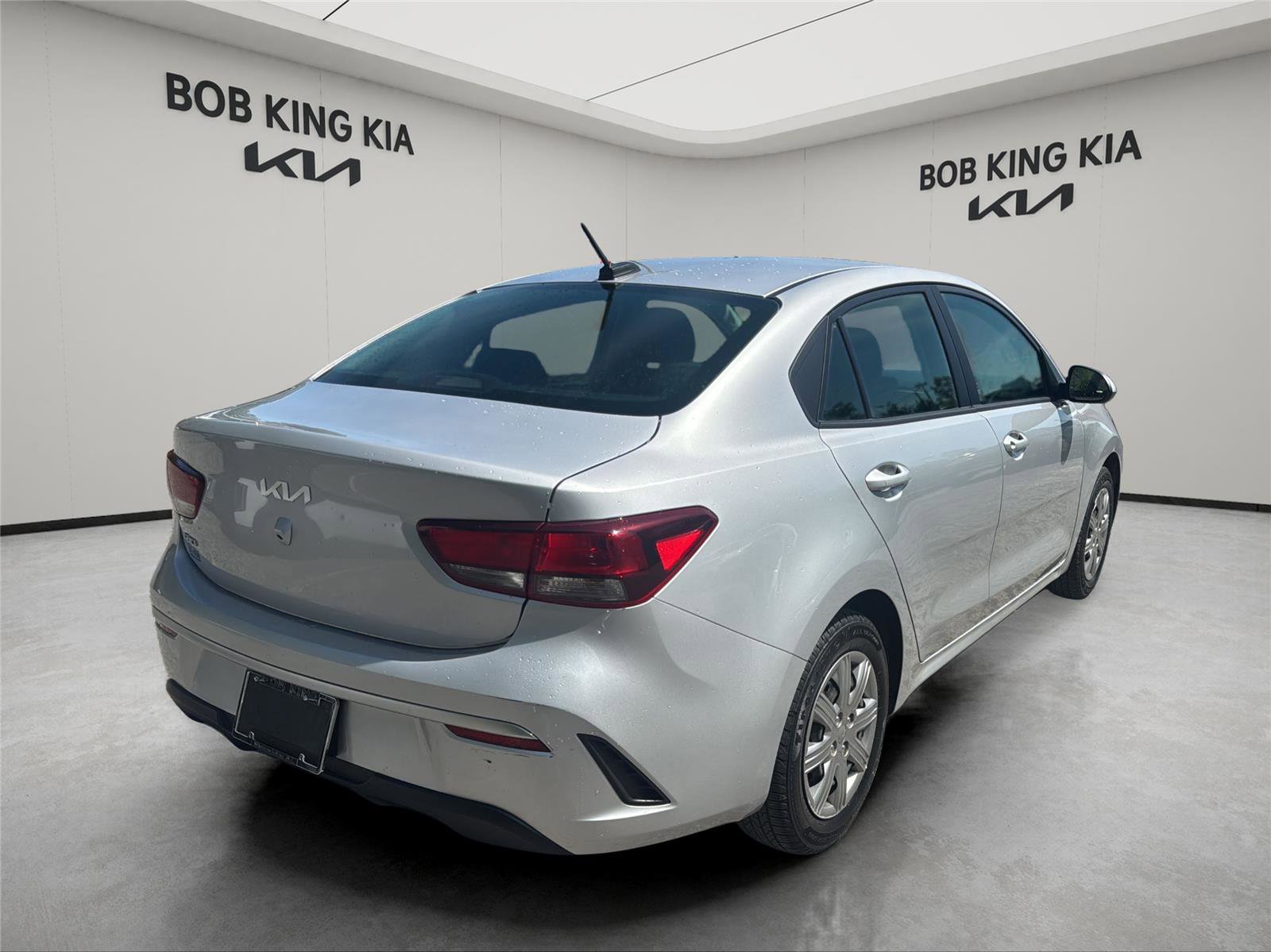Used 2022 Kia Rio LX FWD image 5