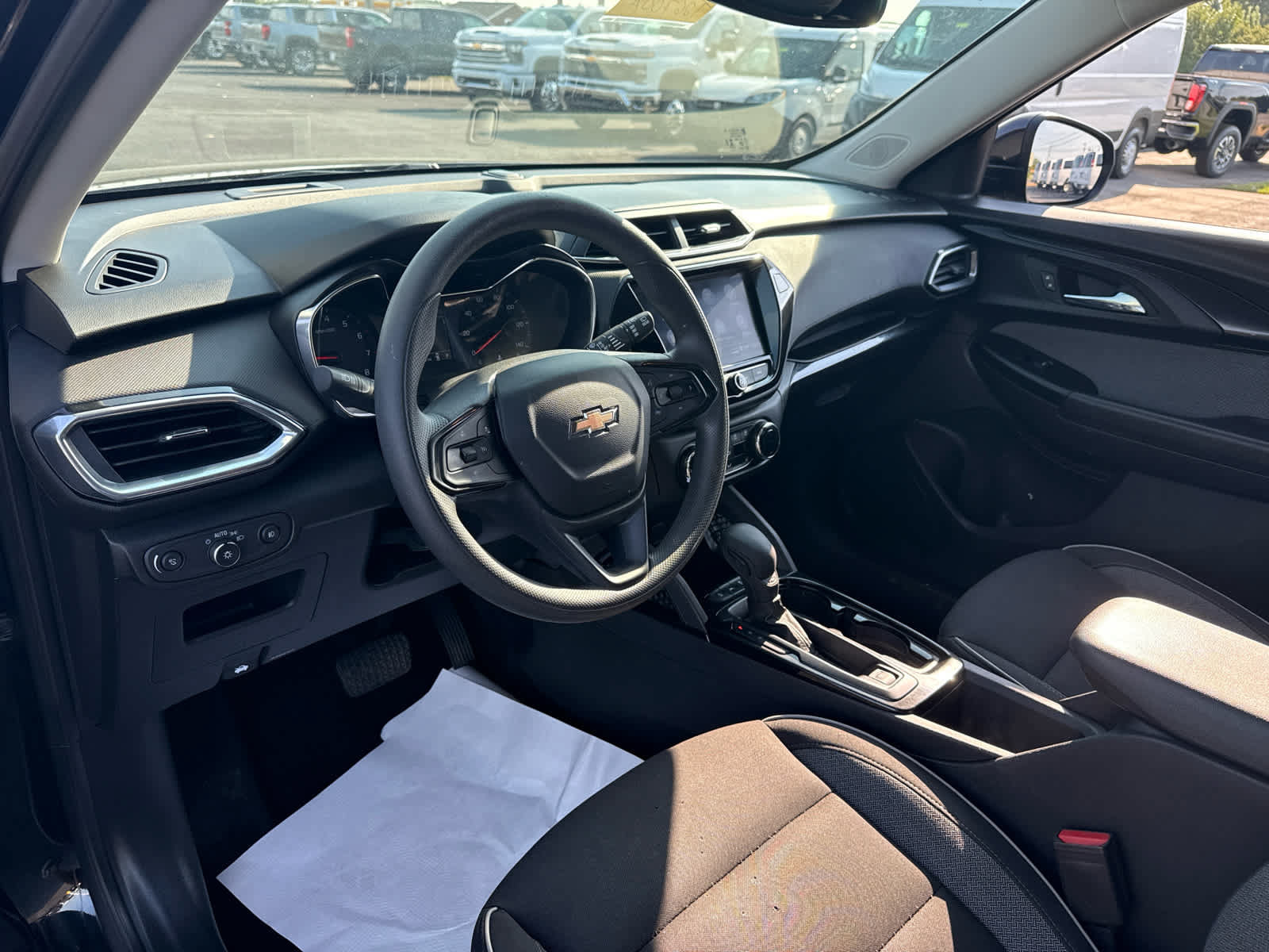 Certified 2023 Chevrolet TrailBlazer LT w/ Convenience Package FWD image 11
