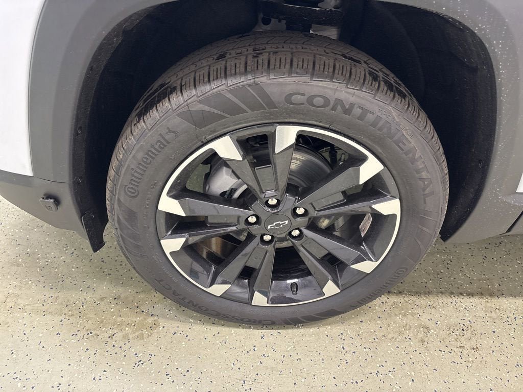 New 2026 Chevrolet Equinox RS w/ Safety and Technology Package AWD/4WD image 10