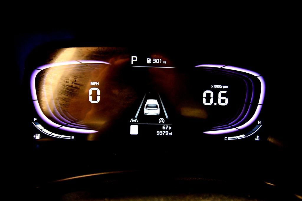 Certified 2025 Kia Soul LX FWD image 21