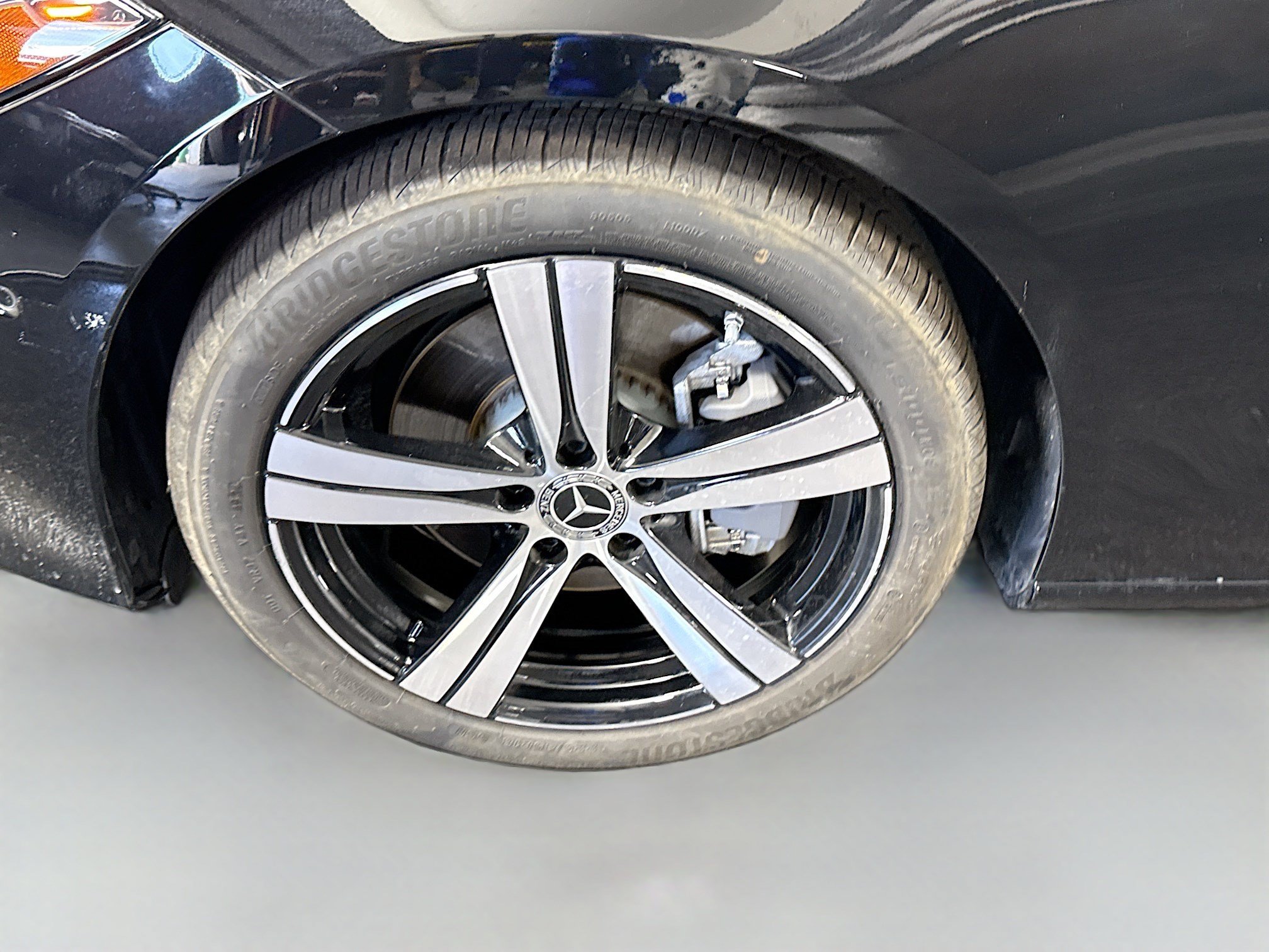 Used 2025 Mercedes-Benz C 300 Sedan image 38