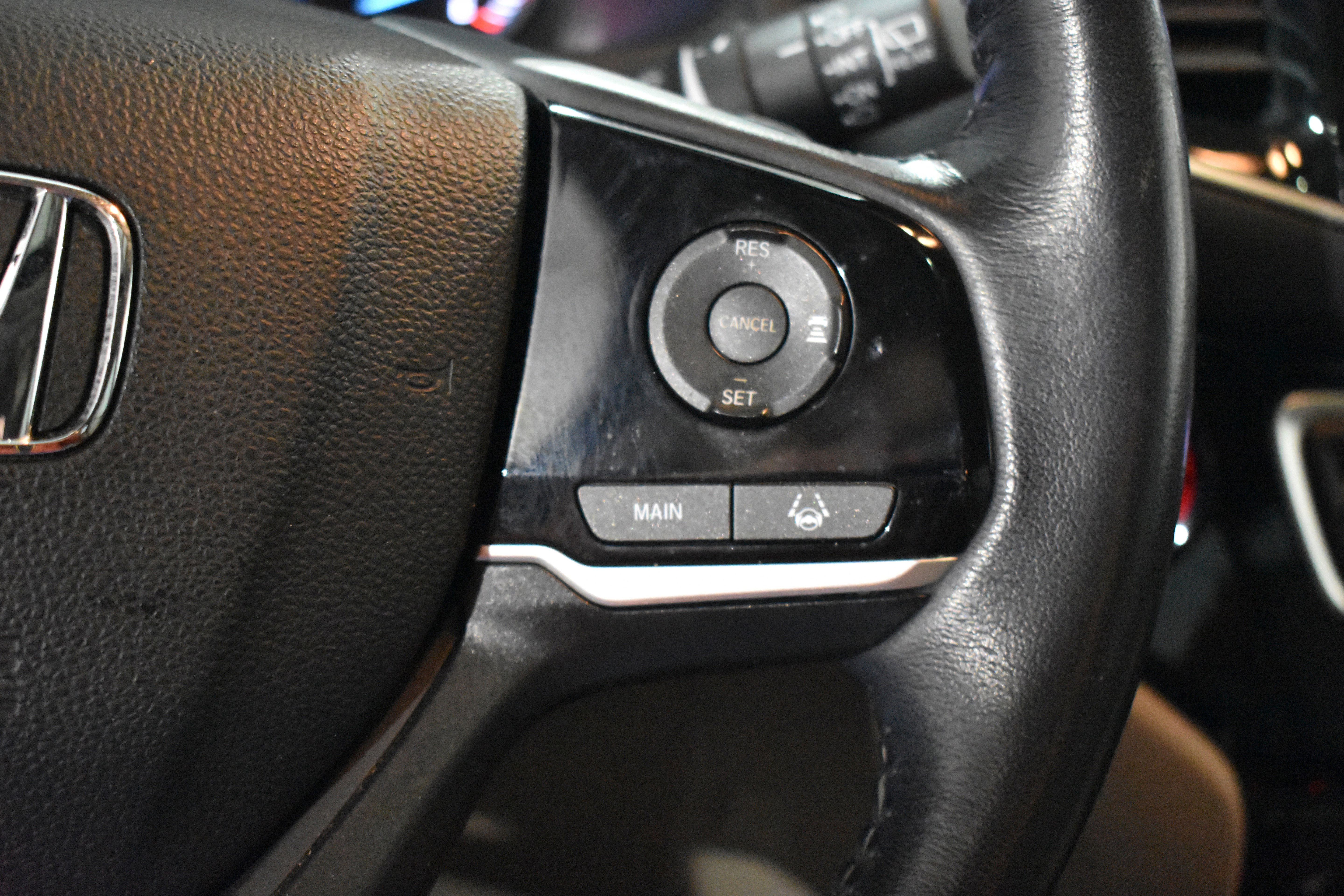 Used 2020 Honda Pilot Touring image 17