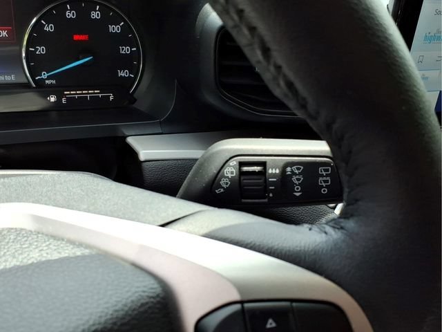 Used 2024 Ford Explorer XLT AWD/4WD image 23