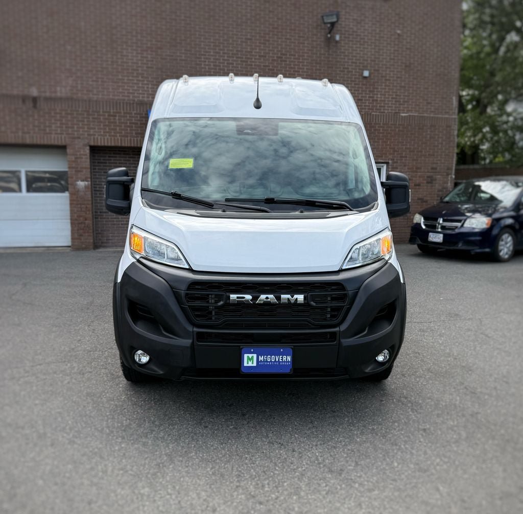 Used 2023 RAM ProMaster 2500 FWD image 2