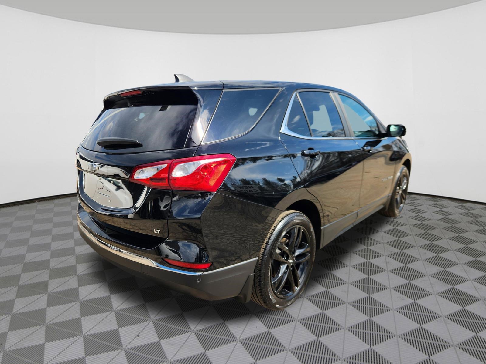 Used 2021 Chevrolet Equinox LT image 4