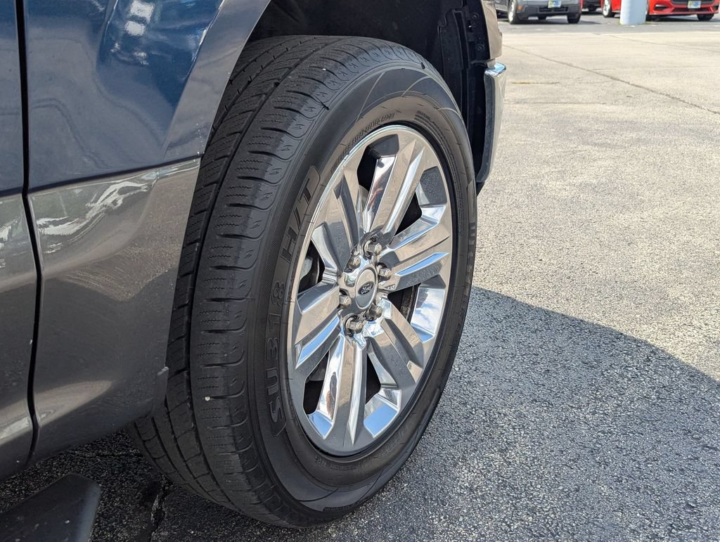 Used 2019 Ford F150 XLT w/ Equipment Group 302A Luxury AWD/4WD image 28