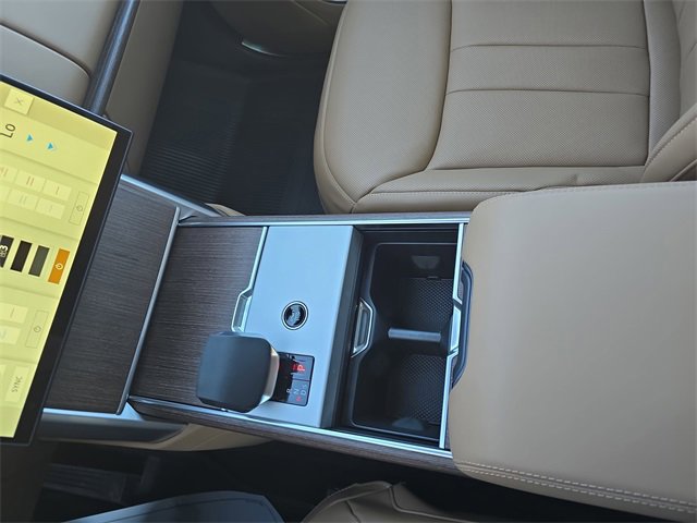 New 2026 Land Rover Range Rover Long Wheelbase SE image 16