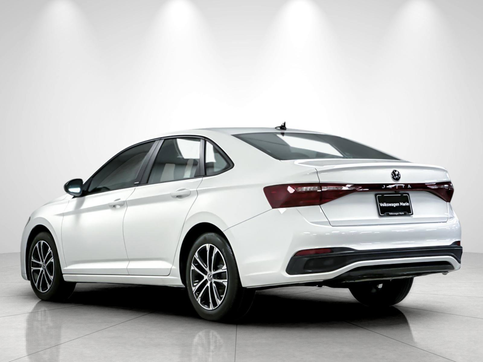 New 2026 Volkswagen Jetta Sport FWD image 3