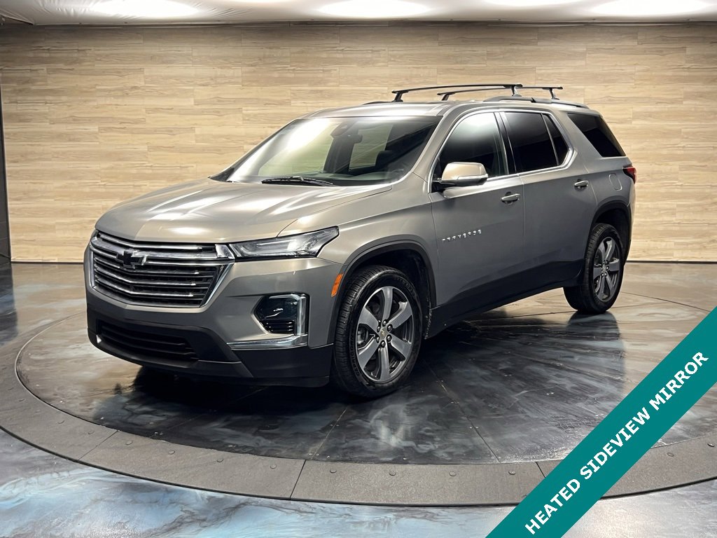 Used 2023 Chevrolet Traverse RS image 6